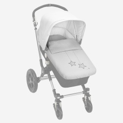 Colcha y saco base para carrito de la colección estelar de Paz Rodriguez