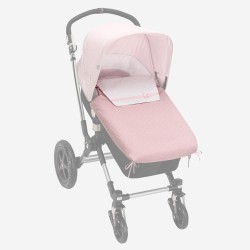 Colcha y saco base para carrito de la colección Orilla de Paz Rodriguez